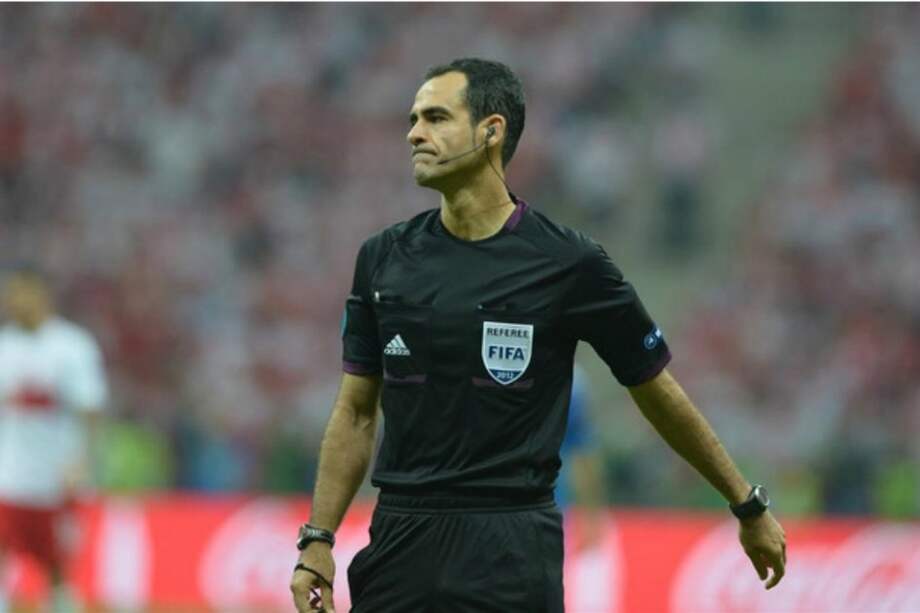 El español Carlos Velasco Carballo dirigirá el partido Brasil – Colombia
