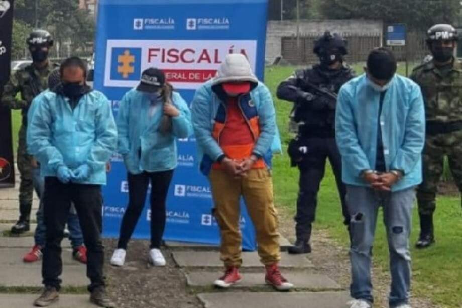 Las cinco personas que integraban la banda fueron capturadas y condenadas como responsables de 12 homicidios y la desaparición de una mujer extranjera. Además, dominaban el mercado ilegal de estupefacientes en cinco localidades de la ciudad.