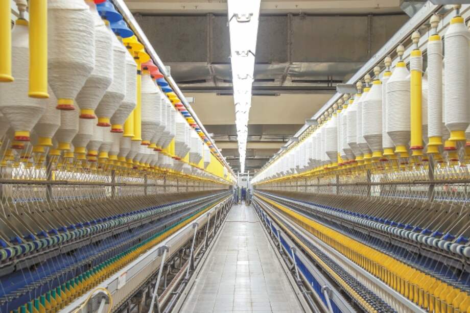 Actualmente hay dos tarifas para las importaciones de textiles: de 40% para textiles entre US$0 y US$10 dólares el kilo; y del 15% + US$1,5 para los textiles de más de US$15.
