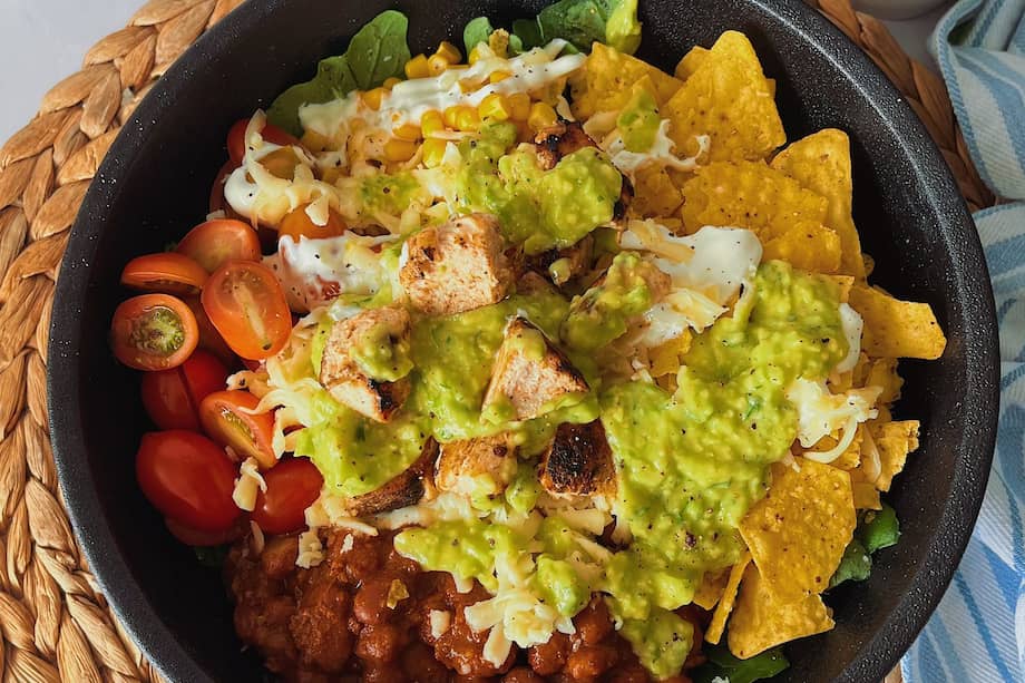 Esta ensalada mexicana puede tener un toque más de sabor con un buen ají.