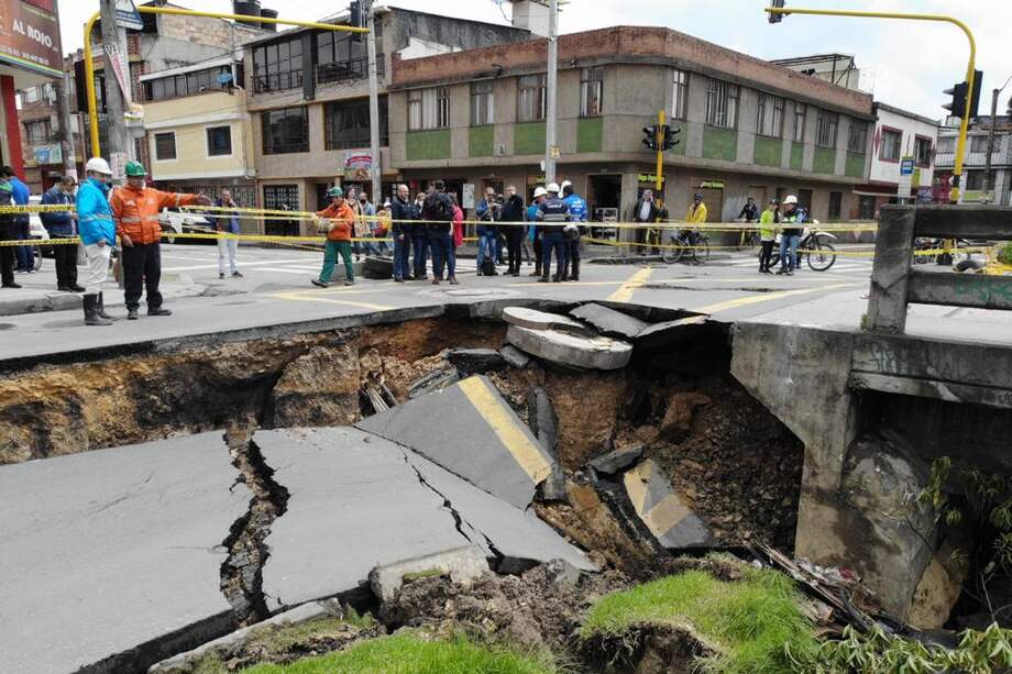 Las precipitaciones causaron la pérdida del talud de la Calle 3 en sentido occidente-oriente.