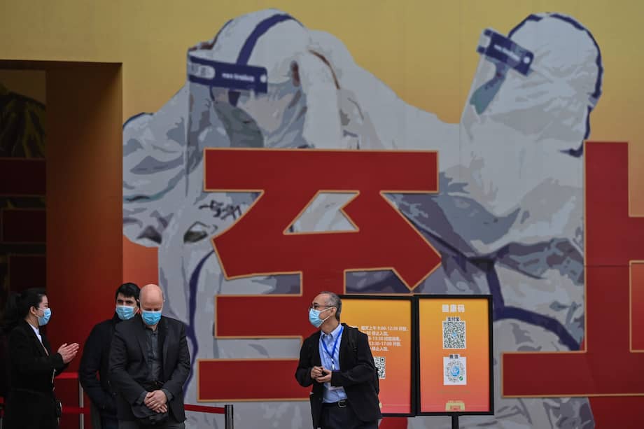 Los expertos de la OMS en su visita a China.