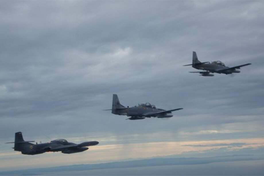 Hoy tenemos la mejor Fuerza Aérea de nuestra historia: Presidente Santos