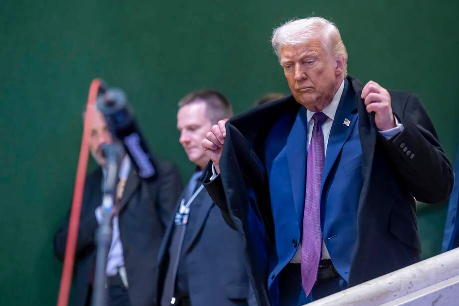 El presidente de Estados Unidos, Donald Trump, se retira de la reunión anual del Foro Económico Mundial (FEM)