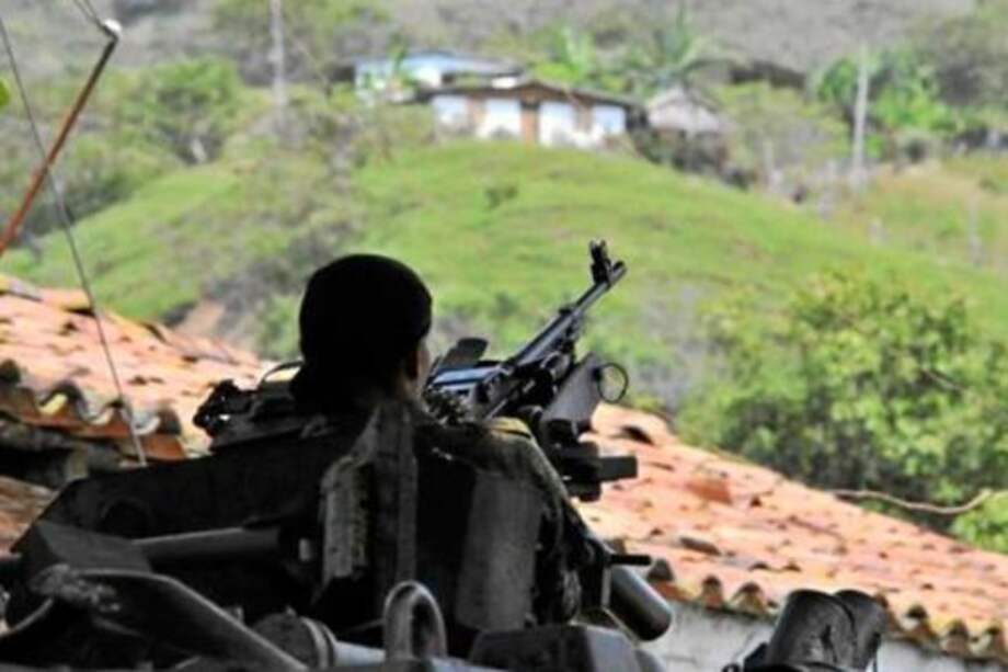 Farc critican duramente colaboración militar entre Colombia y EE.UU.