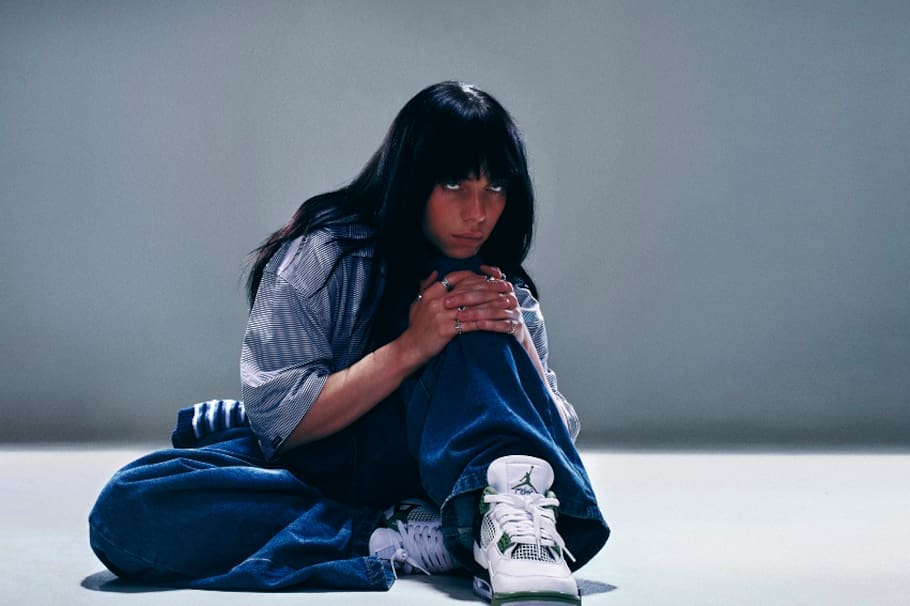 La cantante estadounidense participa en la banda sonora de la película protagonizada por Margot Robbie.