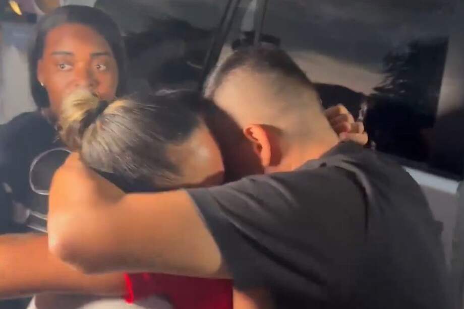 “Mi hijo volvió a nacer y yo volví a nacer con él”, dijo la madre de Lyan tras reencontrarse con él en la clínica.