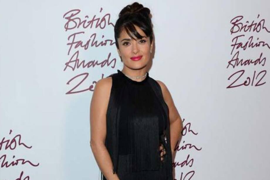 Salma Hayek enamora a hombres y mujeres