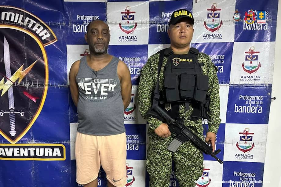 Estas personas son requeridas en Estados Unidos por cargos relacionados con concierto para delinquir y tráfico de drogas.