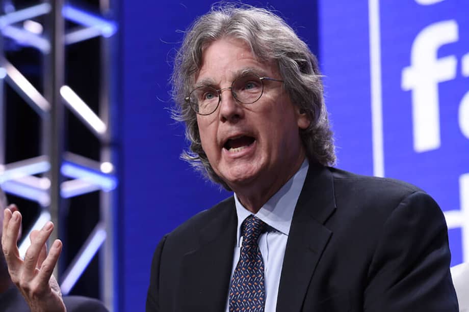 Roger McNamee advierte señales peligrosas como el lanzamiento de Libra, la criptomoneda de Facebook para competir con monedas de reserva como el dólar estadounidense y el euro. / Getty Images