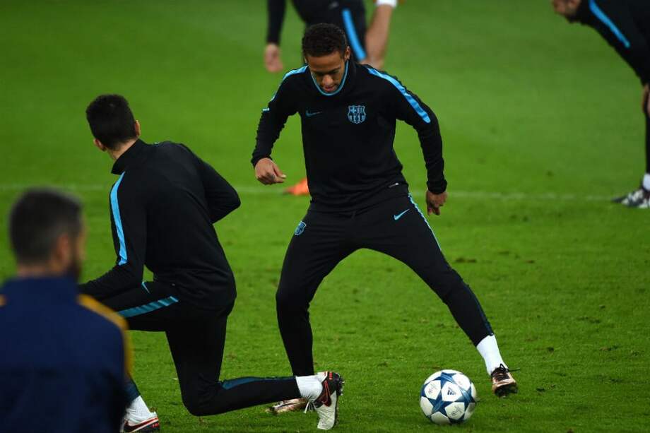 Neymar se retiró lesionado del último entrenamiento del Barcerlona. Foto: AFP