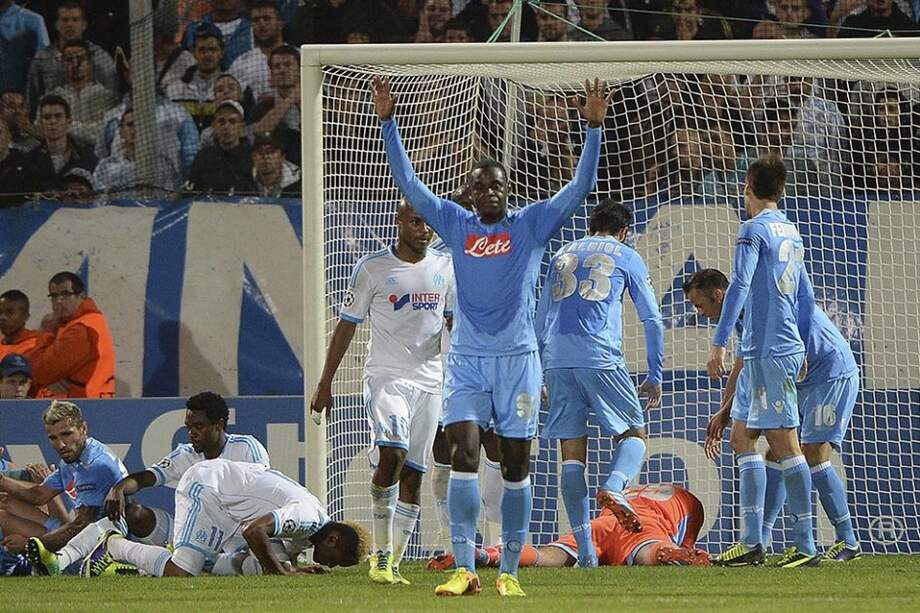 Colombianos en Champions: Duván Zapata se destacó con Napoli
