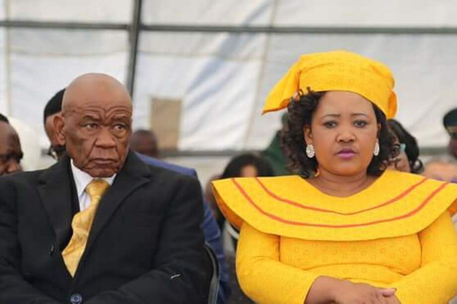 El primer ministro de Lesotho, Thomas Thabane, y su esposa, Maesiah, en Maseru en 2017.