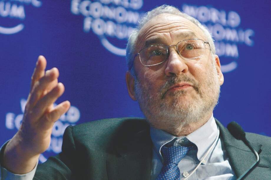 Joseph Stiglitz, professor de Columbia University, durante su participación en una sesión del Foro Económico Mundial en Davos, Suiza, en 2009. (AP Photo/Keystone/Alessandro Della Bella)
