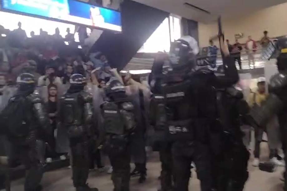 Los vendedores y la UNDMO cruzaron palabras y aumentaron la tensión en el túnel del Ricaurte.