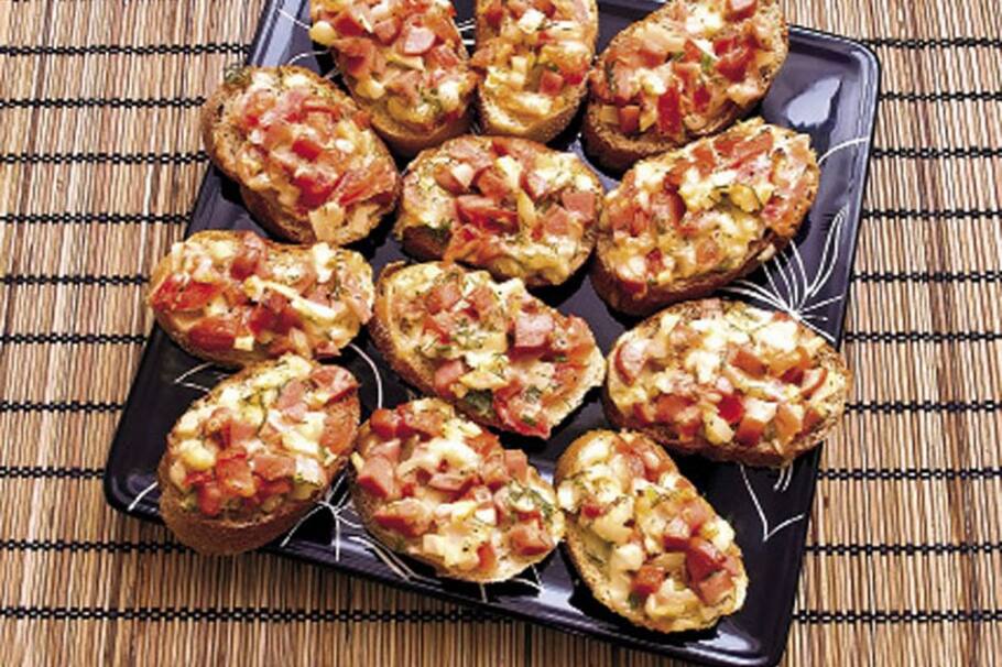 Mini pizzas ?tropicales, una merienda saludable