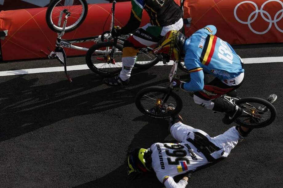 El antioqueño sufrió dos caídas durante las rondas de clasificación / Agencias