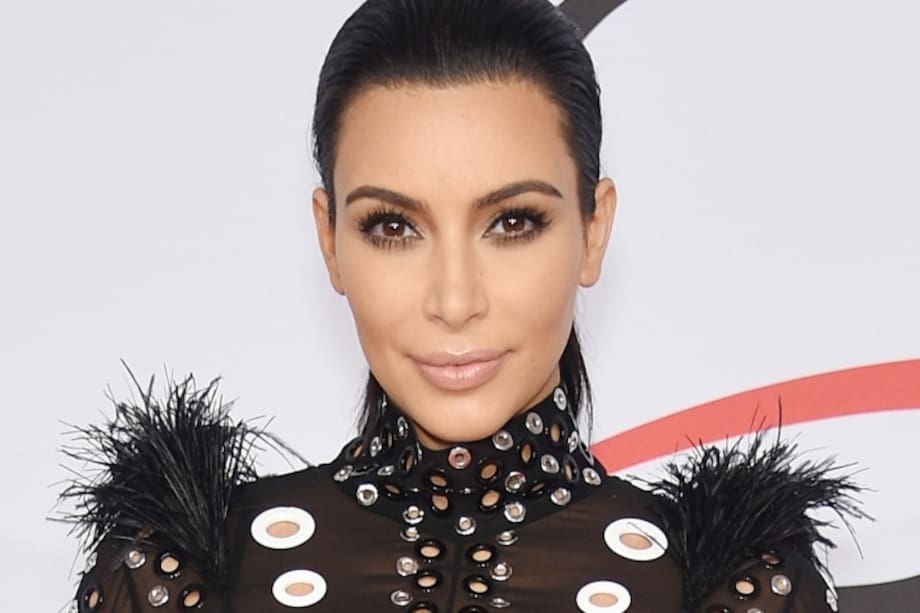 ¿Kim Kardashian adicta a las selfies?