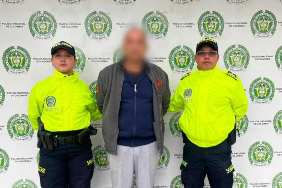 La organización criminal utilizaba empresas fachada para dar apariencia de legalidad a sus operaciones de exportación de cocaína.