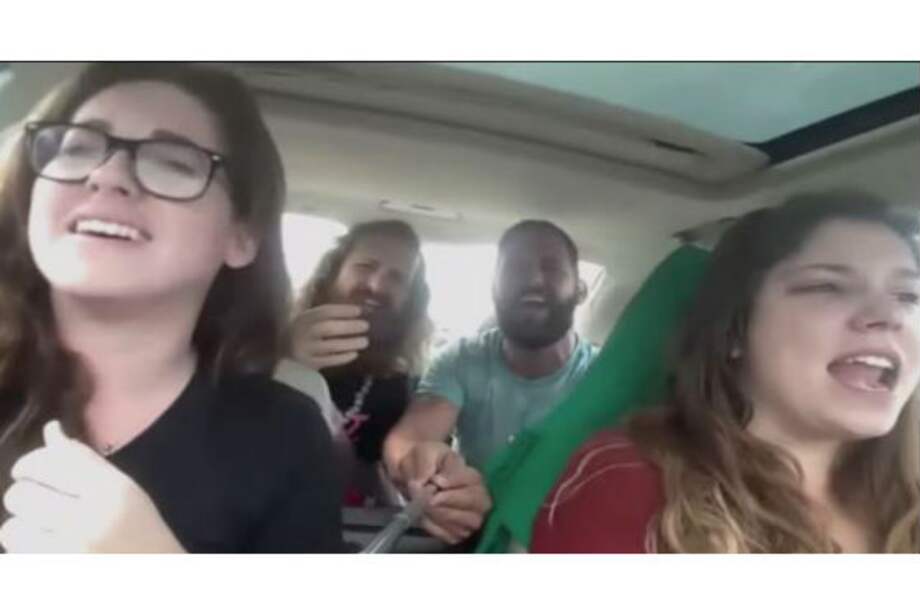 Selfie-canción por poco termina en tragedia
