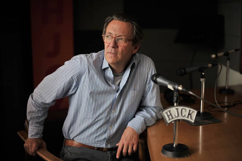 Guillermo Uribe es un economista apasionado por la música clásica que lleva más de 20 años trabajando para la HJCK. / Luis Ángel