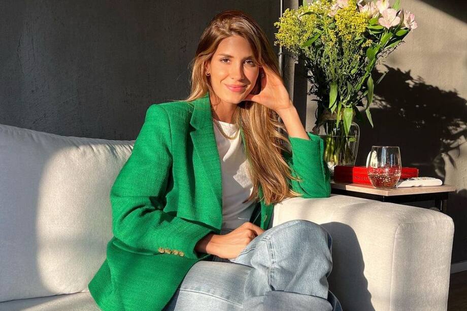 Gabriela Tafur y Esteban Santos llevan juntos varios años y sus seguidores la cuestionaron sobre su relación a distancia.