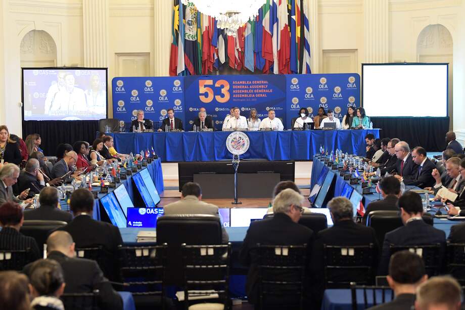 Fotografía general de la sesión plenaria de la Asamblea General de la Organización de los Estados Americanos, OEA, en la sede del organismo internacional, en Washington.