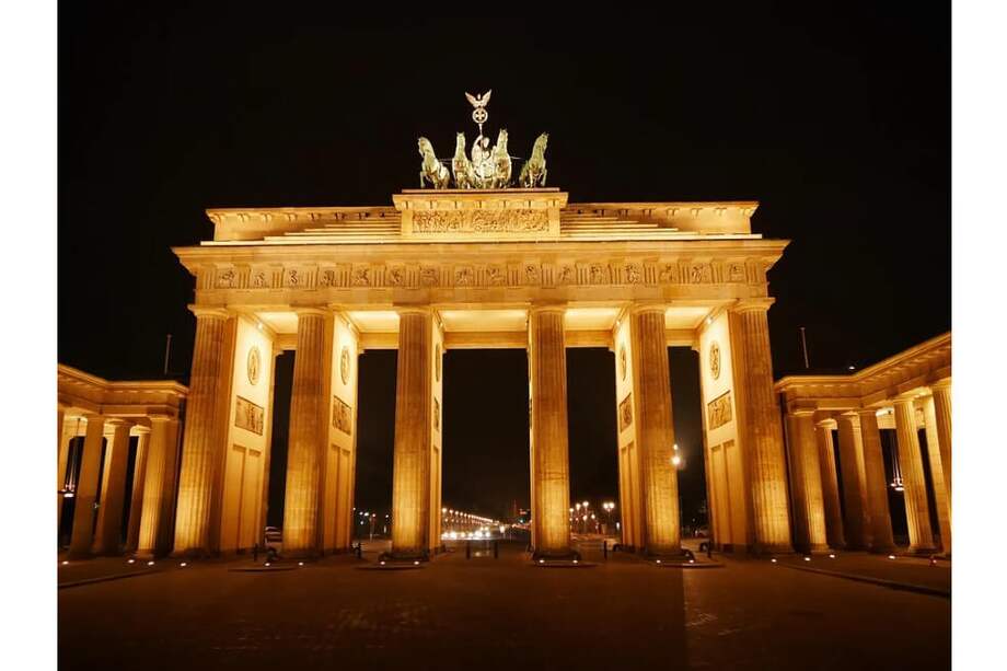 La puerta de Brandemburgo, una de los lugares emblemáticos de Berlín, considerada un símbolo del triunfo de la paz sobre las armas. / Cortesía