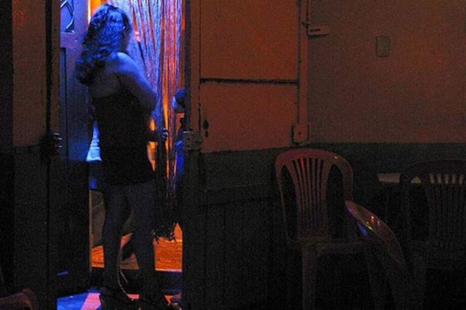 Senador cristiano, de acuerdo con proyecto en favor de las prostitutas