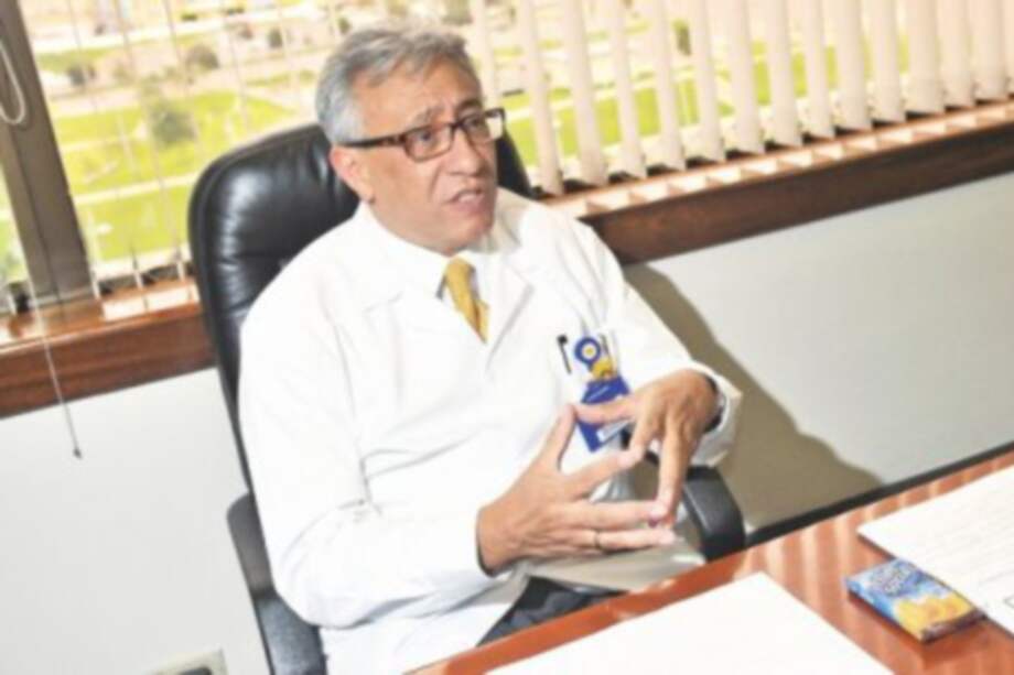 El médico Carlos Eduardo Valdés confía en las capacidades de Medicina Legal para enfrentar el posconflicto. / Foto: Archivo.