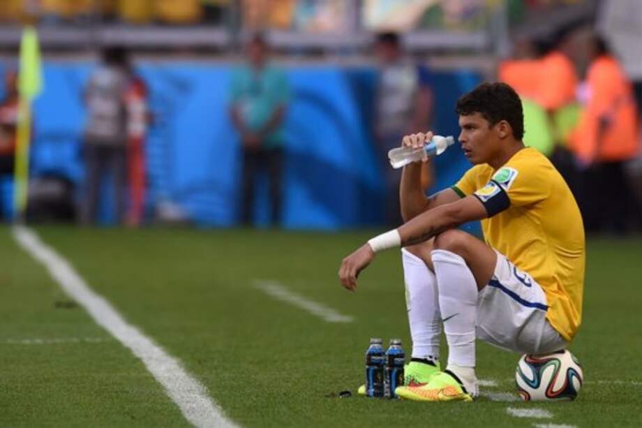 Thiago Silva criticó decisión de la FIFA de no sancionar a Zúñiga