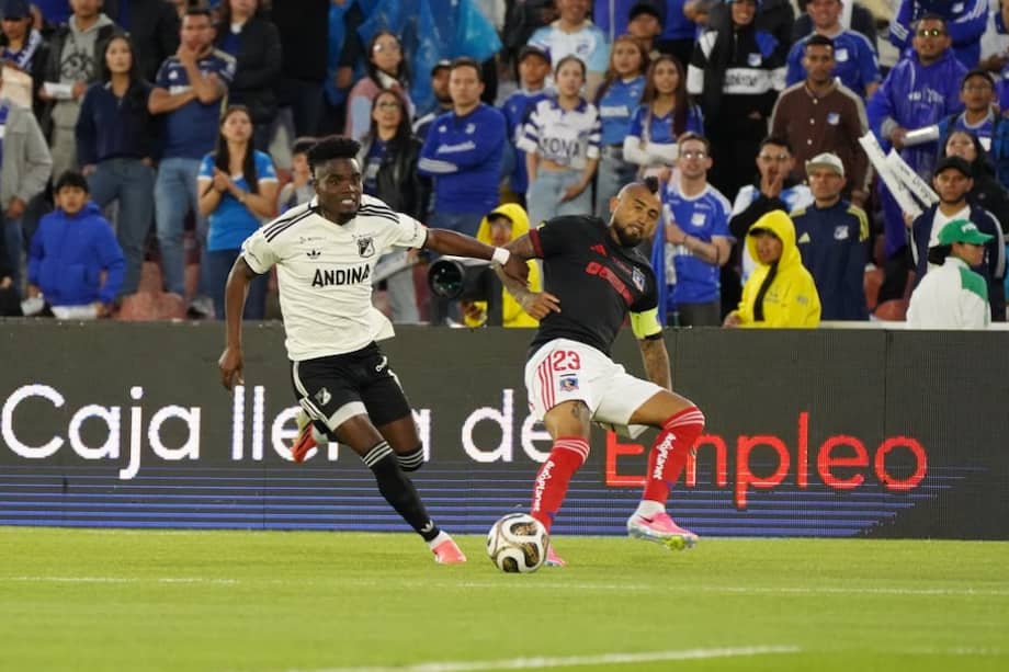 El equipo chileno se impuso 1-0 en la Noche Embajadora gracias a un gol de Claudio Aquino.