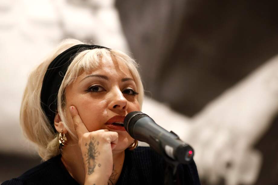 La cantante y artista chileno-mexicana, Mon Laferte, participó en una rueda de prensa este martes, en el Museo de las Artes (MUSA) de Guadalajara en Jalisco, México.