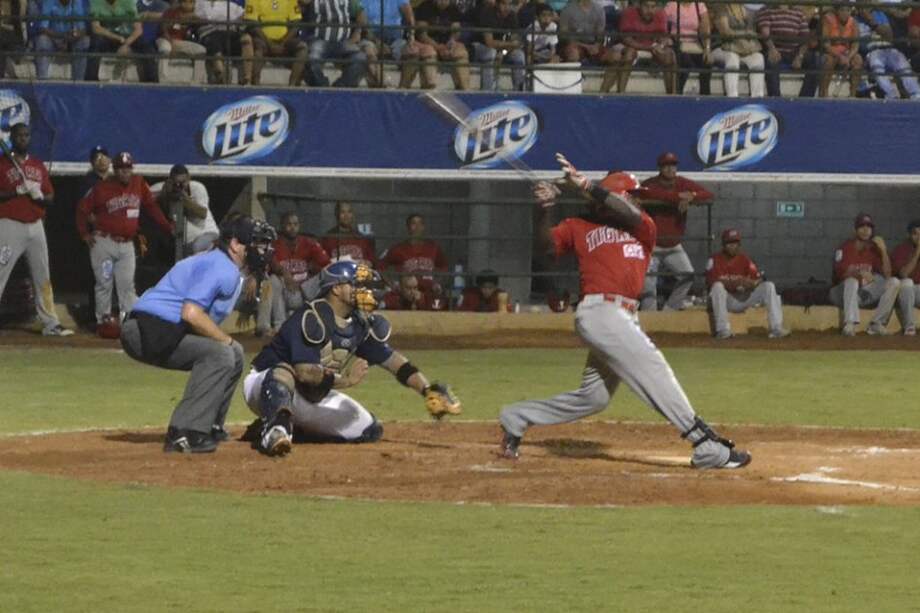 Tigres de Cartagena retoma la ventaja en la serie final del béisbol colombiano