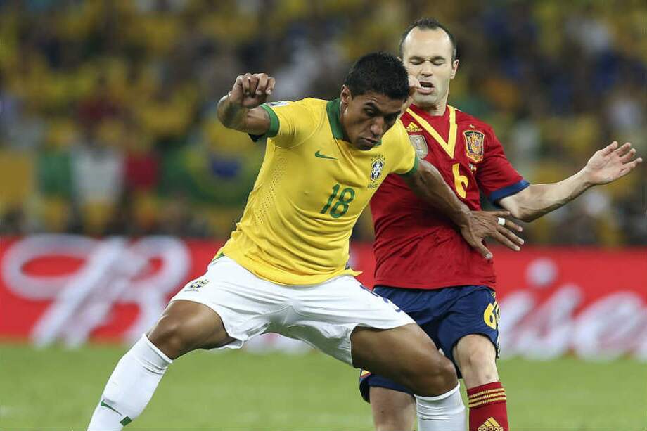 El joven volante fue pieza clave de Brasil para ganar la Copa Confederaciones. / EFE