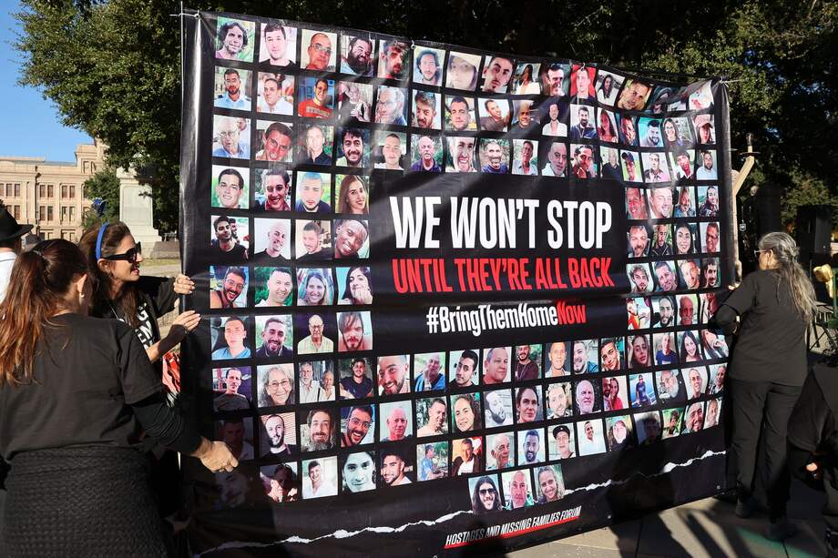 Un acuerdo de tregua, mediado por Catar, Egipto y Estados Unidos, permitió a finales de noviembre una pausa de los combates de una semana y liberar a más de 100 rehenes, a cambio de 240 palestinos encarcelados en Israel. Aún quedan 129 secuestrados en la Franja de Gaza.