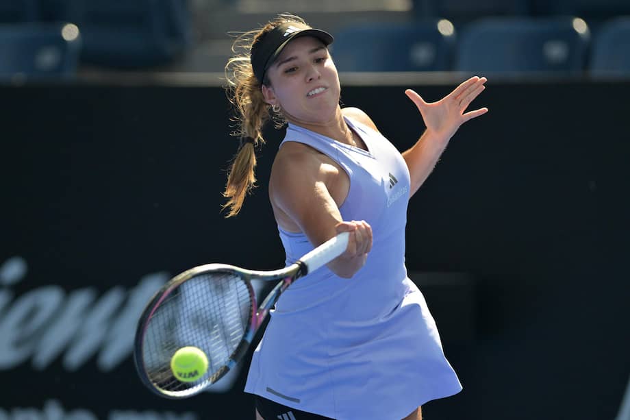 María Camila Osorio en un partido del Abierto de Tenis en Monterrey, México.
