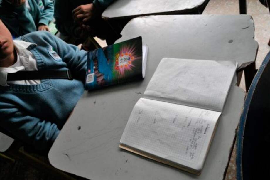 Son más de mil los maestros amenazados en el país: Defensoría