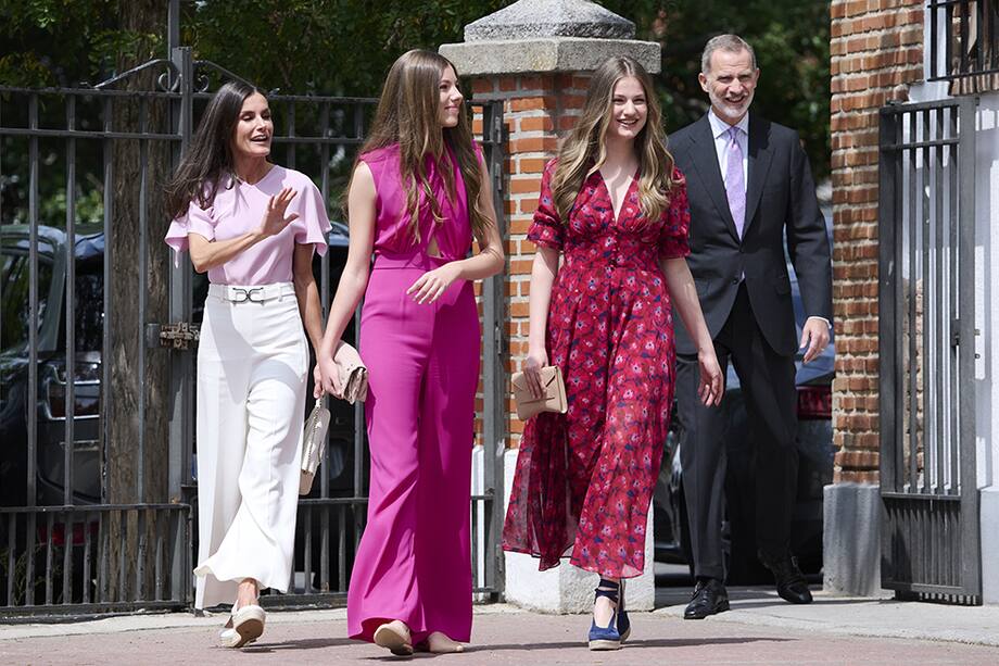 Mientras Letizia llegará a Colombia, su hija mayor, Leonor, estará en la Academia militar; su hija menor, Sofía, en la escuela y su esposo, el rey Felipe, atenderá asuntos en Madrid.