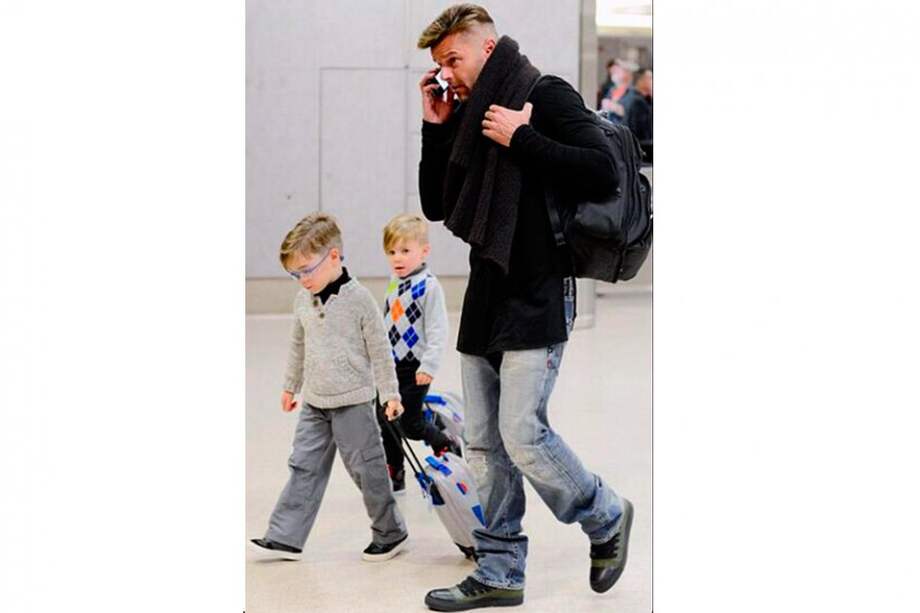 Ricky Martin con sus mellizos Matteo y Valentino.