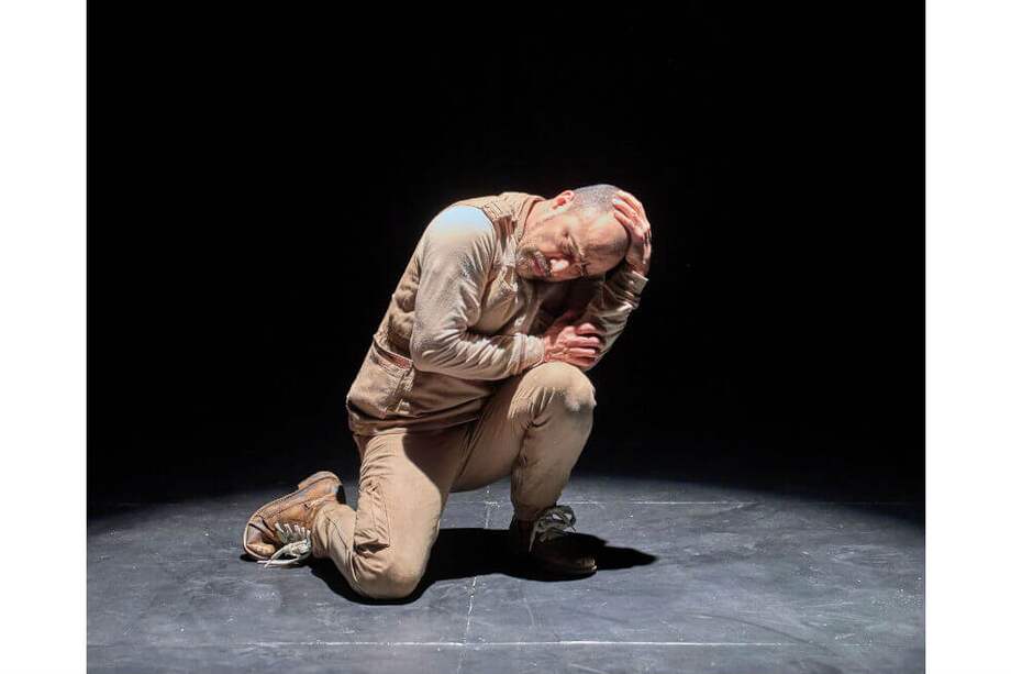 Imagen de una de las escenas de la obra "Manú, o la ilusión del tiempo", que se presenta en la sala Marcel Marceau. / Cortesía
