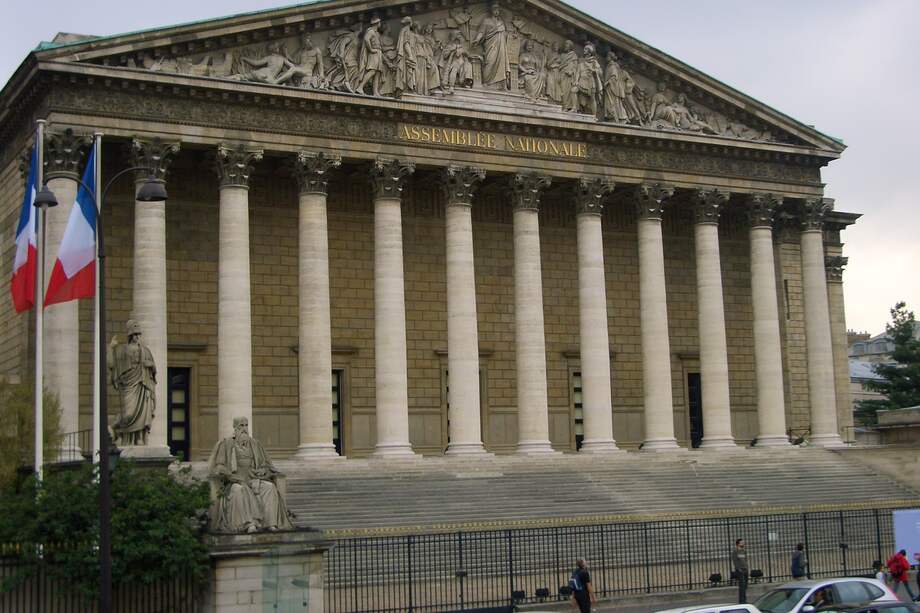 Varias Instituciones francesas vieron desaparecer varias de sus piezas.