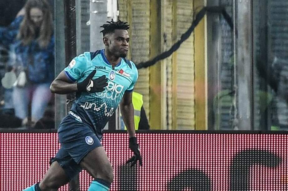 El colombiano comandará el ataque del equipo de Bérgamo en Turín./ AFP.