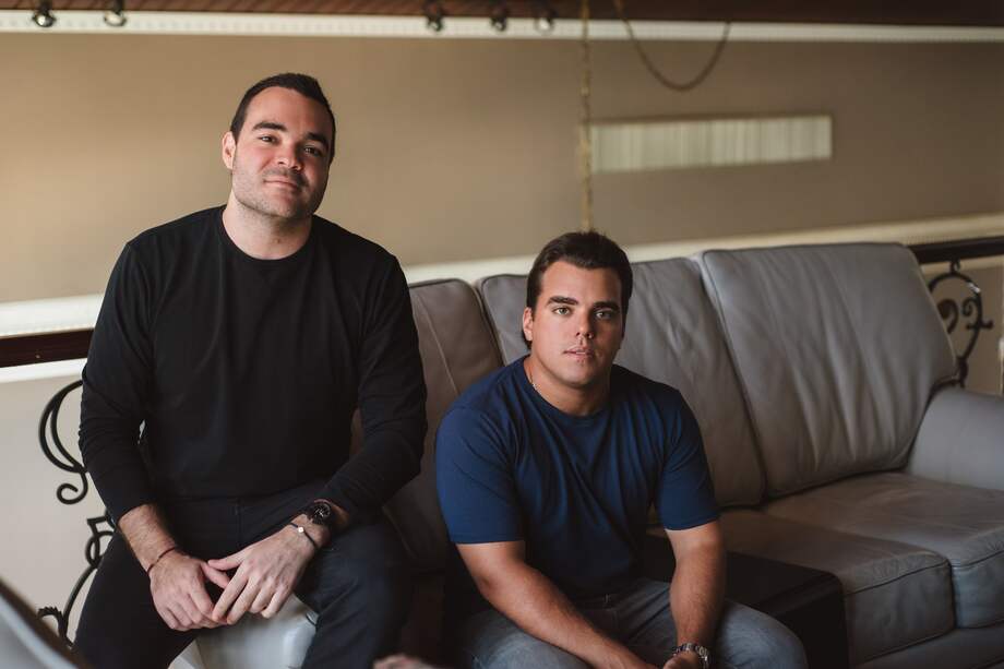 Eduardo y Anthony Losada crearon la marca L’oro Moro.