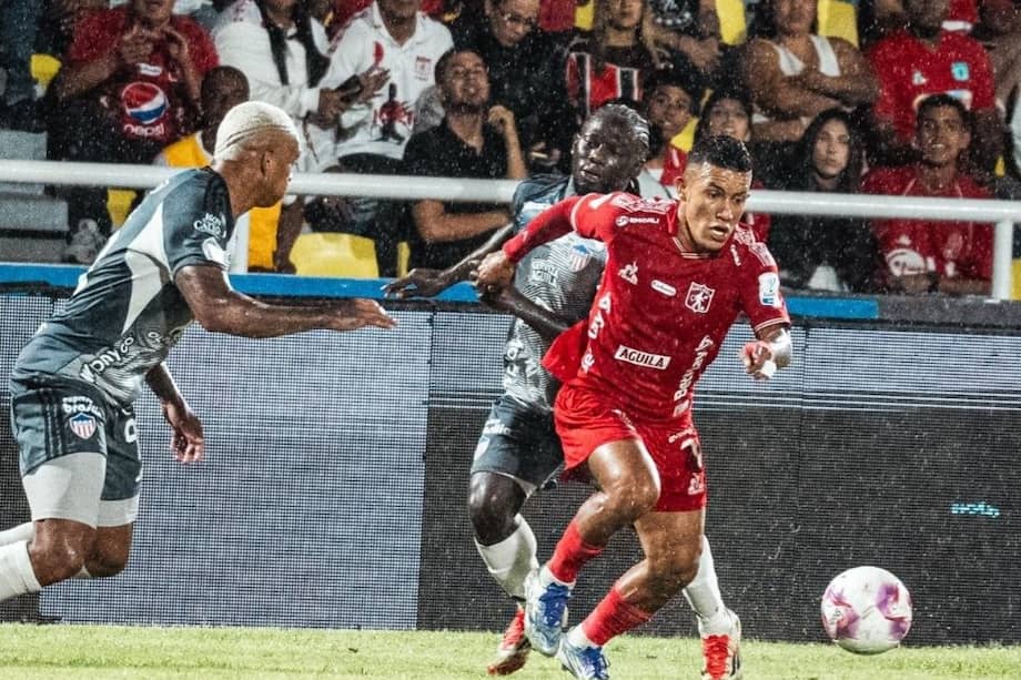 América consiguió un triunfo agónico que le da tres puntos claves que lo acercan a la zona de clasificación, en una jornada de viernes que también le permitió sonreír a Alianza, Fortaleza y Águilas.