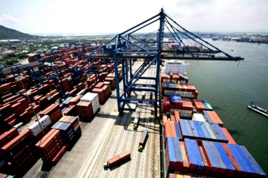 Importaciones colombianas bajaron 6,6% en enero