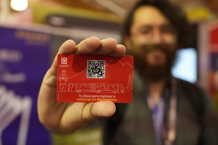 Los asistentes podrán adquirir y personalizar su tarjeta tullave edición especial para acceder al contenido de ‘Lecturas en Movimiento’ de la Biblioteca Digital de Bogotá.