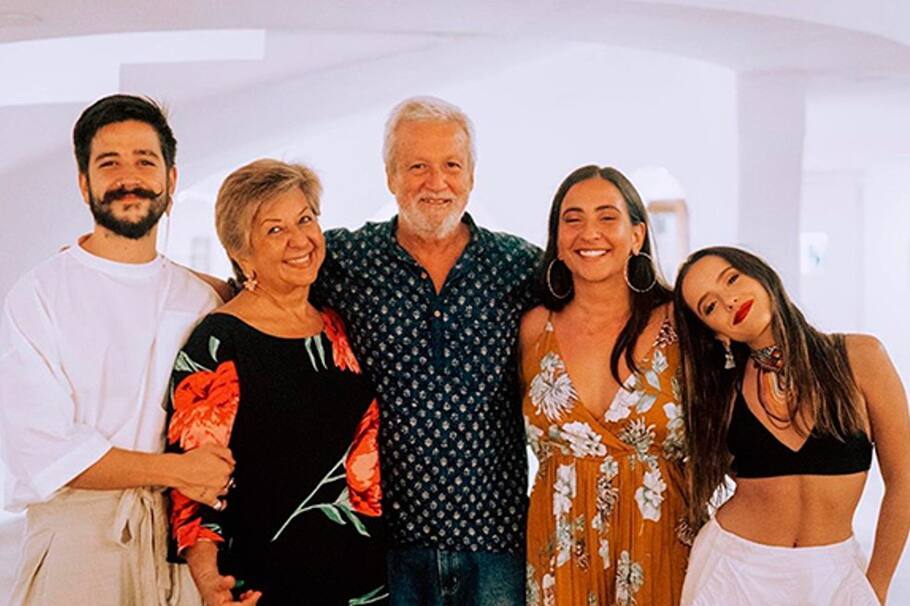 Los padres de Camilo llegaron a Miami para darle la bienvenida a Índigo, el hijo del colombiano con Evaluna.