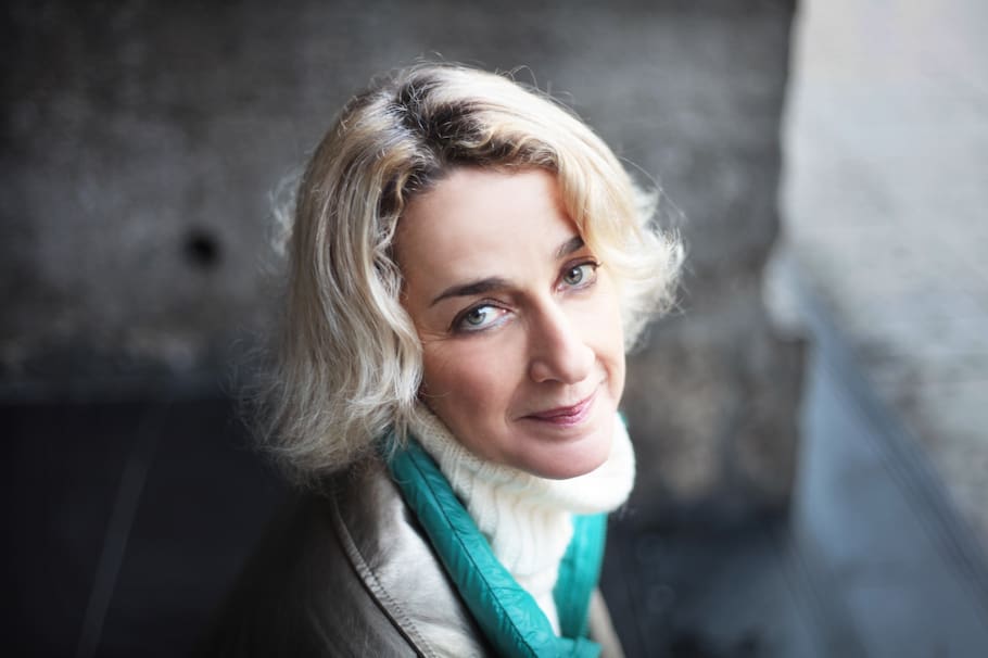 Una charla con María del Mar Ramón, autora del libro 'Tirar y vivir sin culpa'