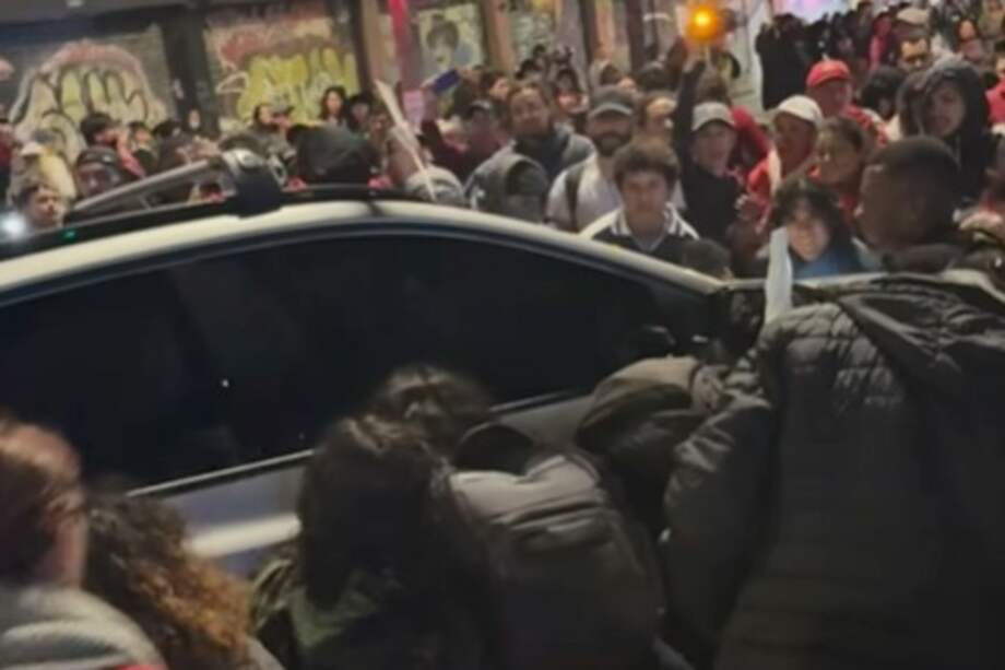 Ciudadanos grabaron momentos posteriores al accidente.